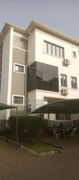 4bdrm Duplex in Maitama Estate for sale
