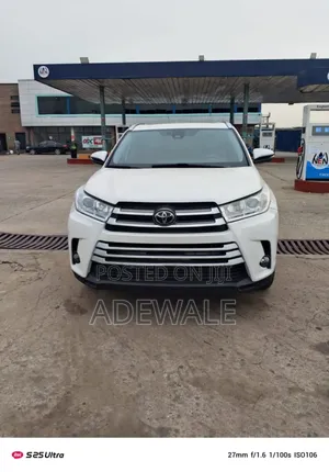 Toyota Highlander 2019 White