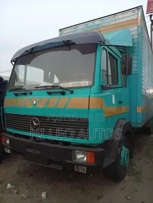 1320 M/Benz Truck