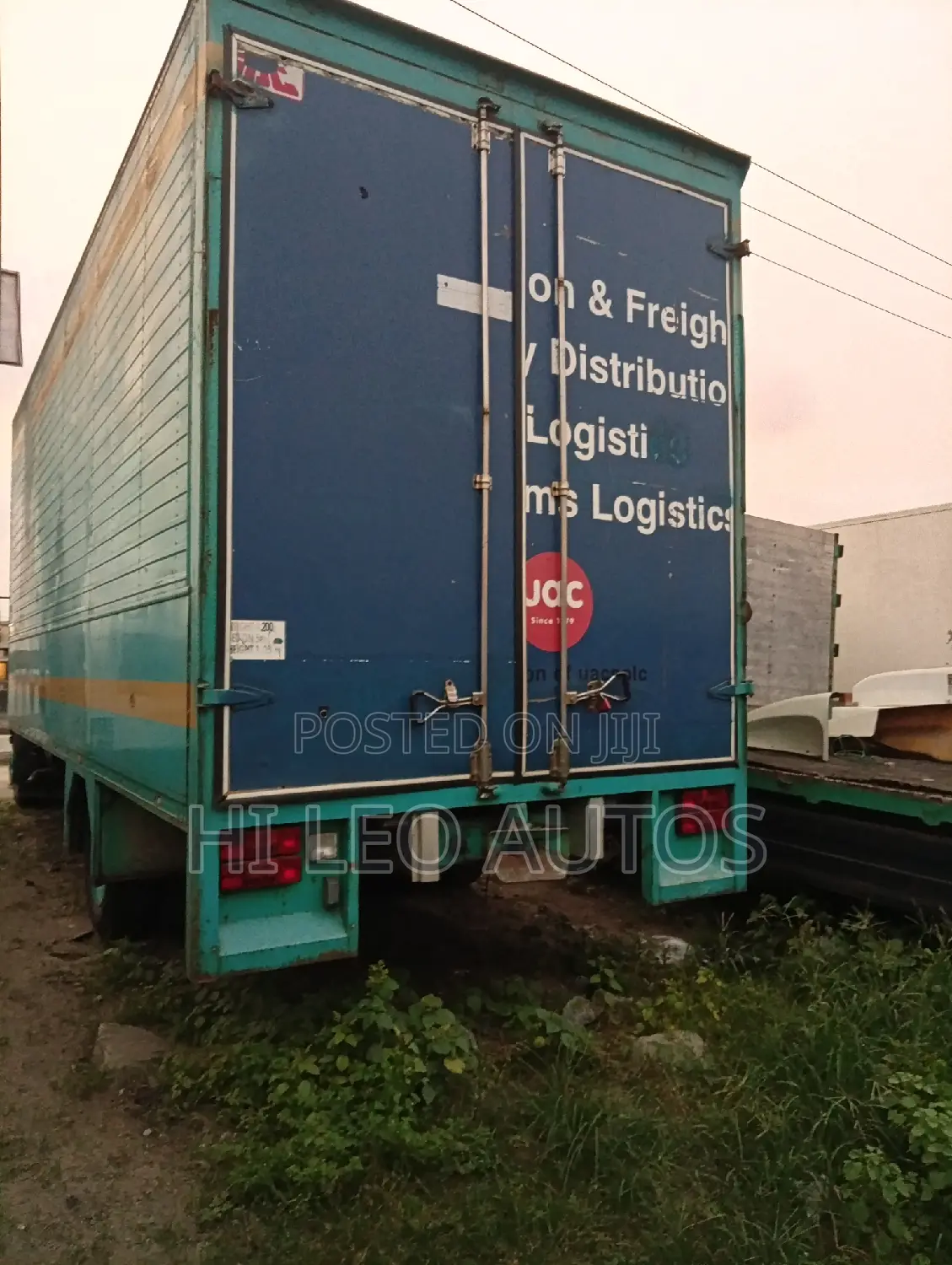 1320 M/Benz Truck