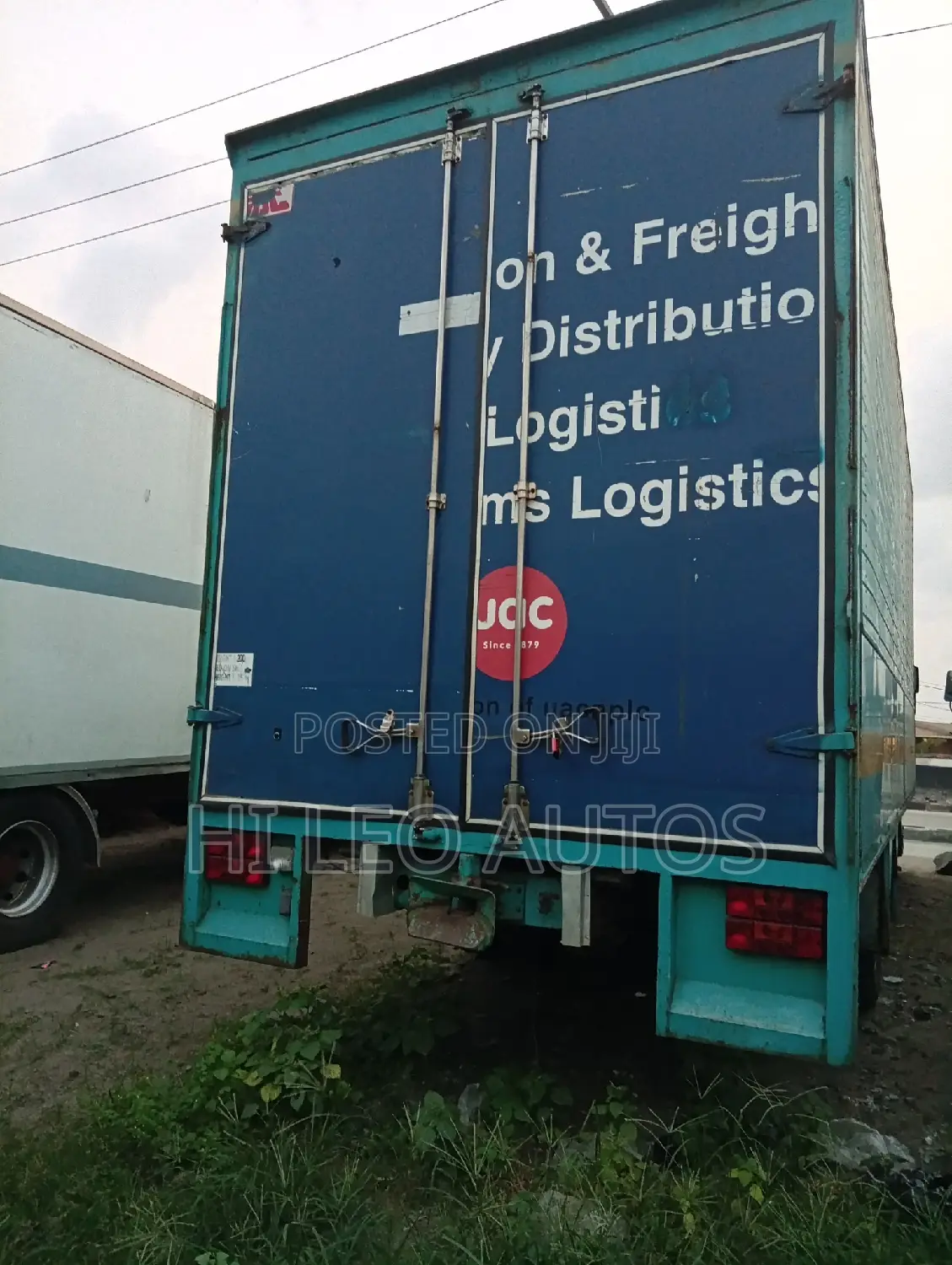 1320 M/Benz Truck