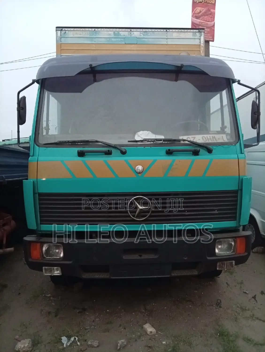 1320 M/Benz Truck