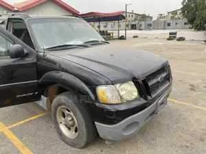 Ford Explorer Sport Track 2005 Black