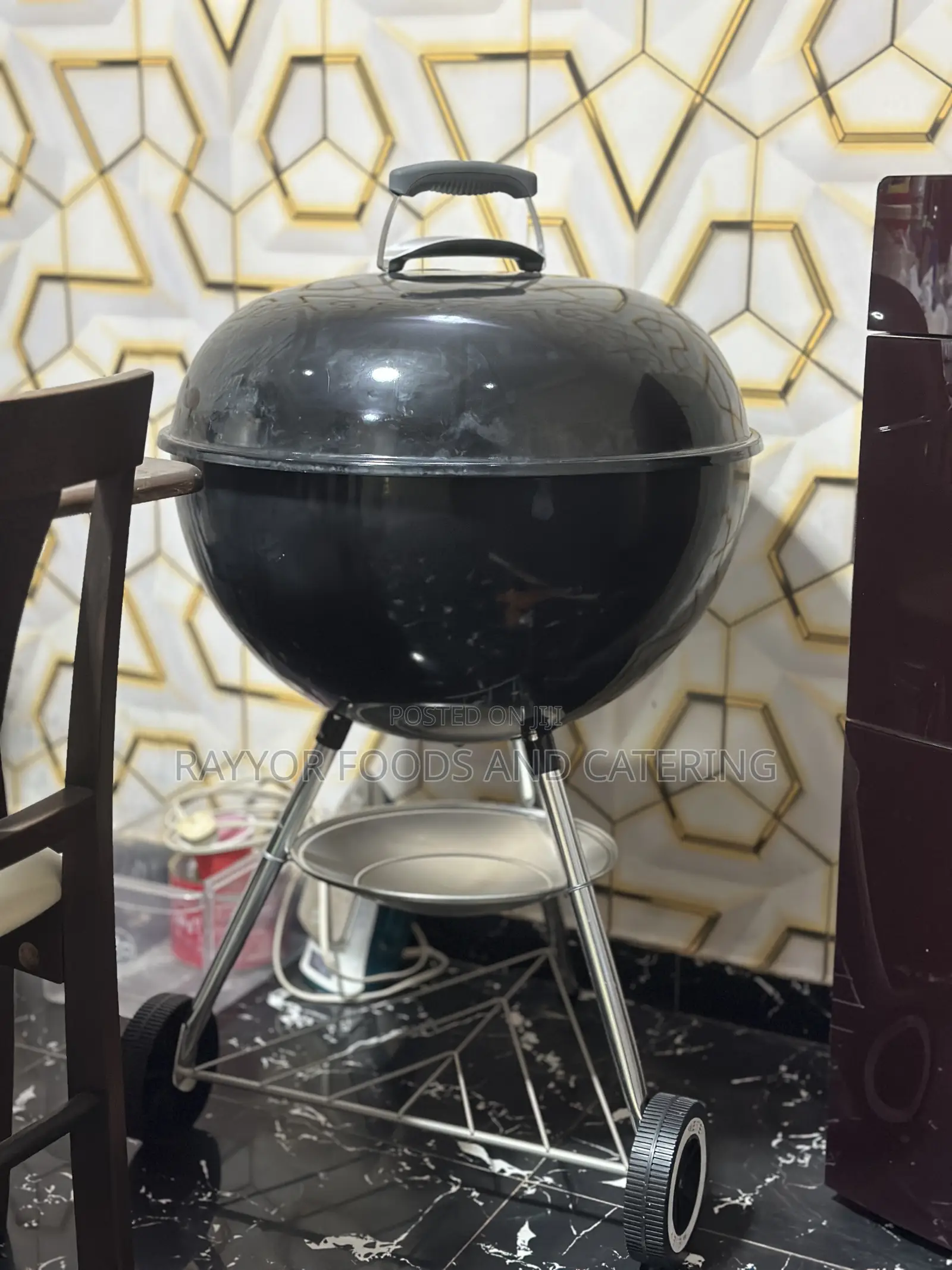 Charcoal Barbecue Griller