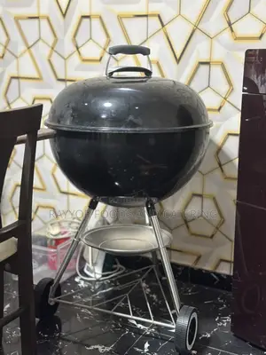 Charcoal Barbecue Griller