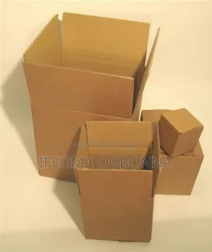 Simple Goods Movable Cartons