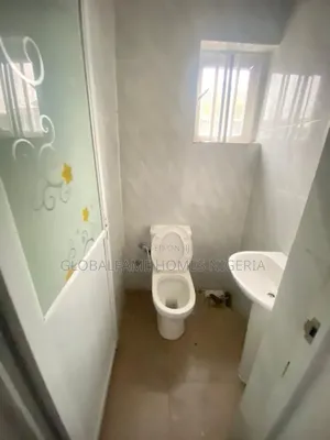 2bdrm Block of Flats in Ogunfayo Awoyaya for rent