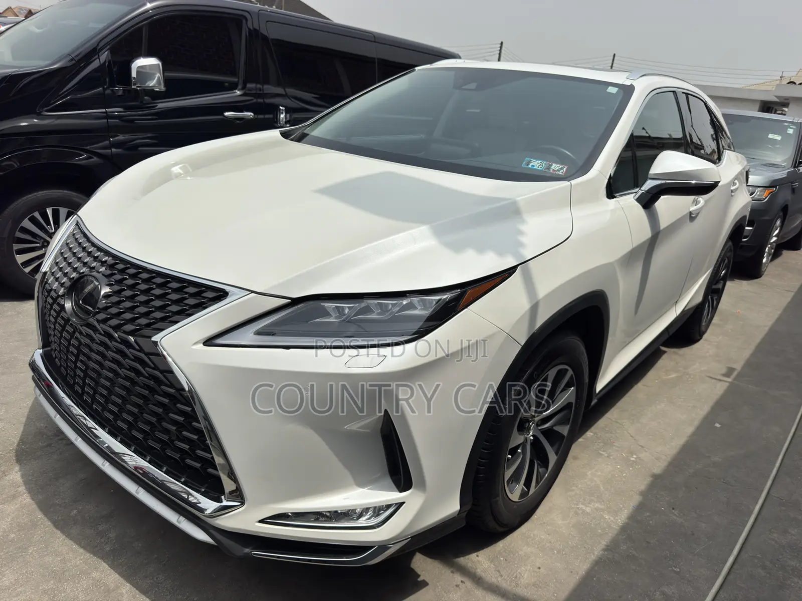 Lexus RX 2022 Off white