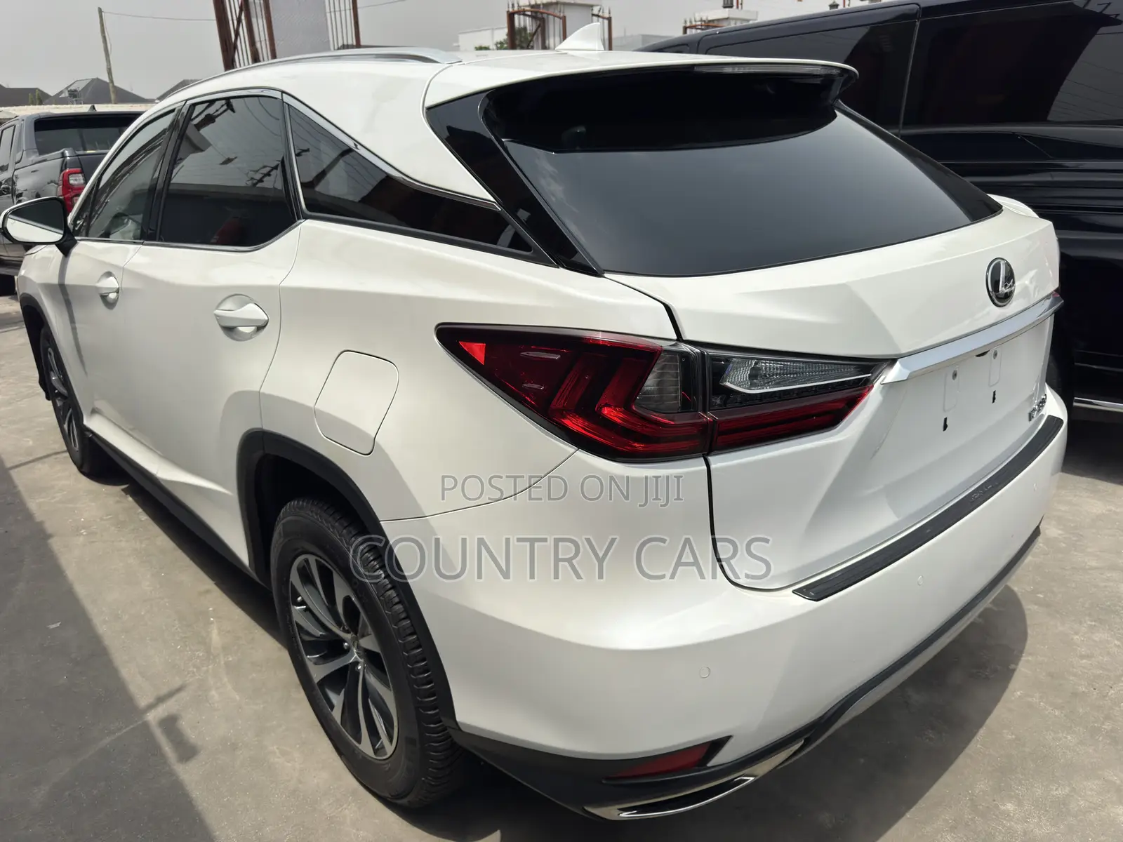 Lexus RX 2022 Off white