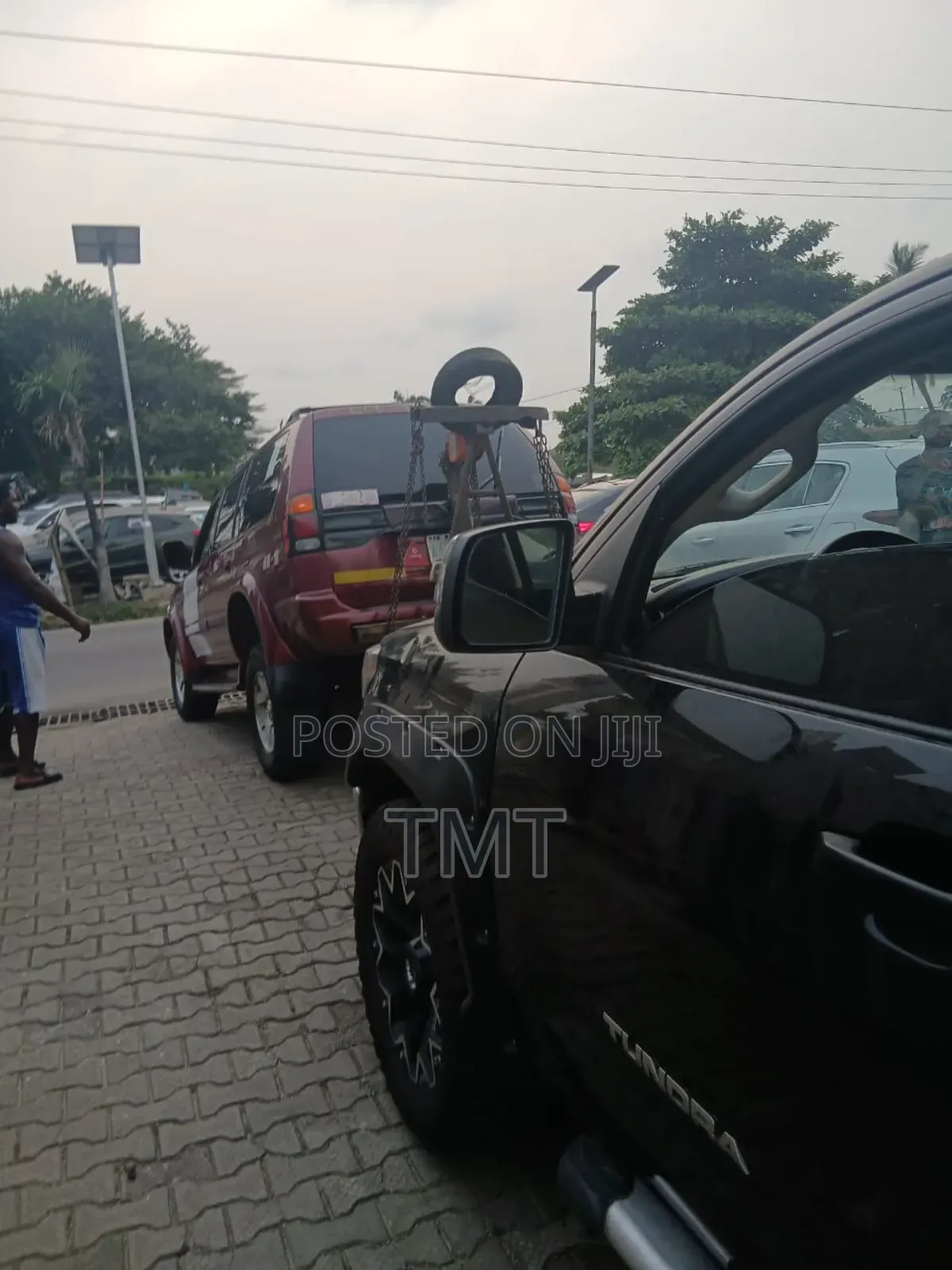 Towing Vehicle Service