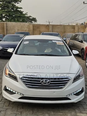 Hyundai Sonata Base Sedan FWD (2.4L 4cyl 6A) 2016 White