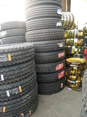 Selling All Types of Earthmoving Tires Brand New