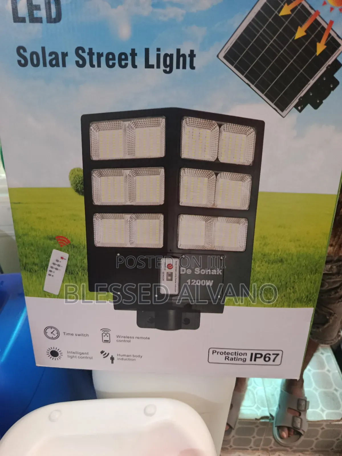 De Sonak 1200 Wats Led Solar Light