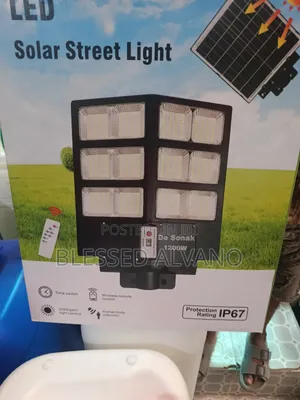 De Sonak 1200 Wats Led Solar Light