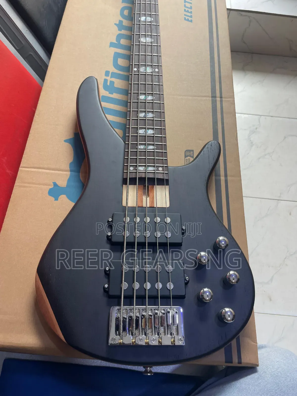 Pro- Bullfighter Signature (Fend) Active 5 Strings Bass Guitar