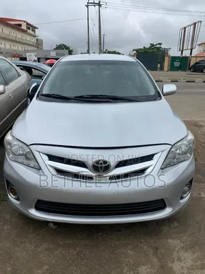 Toyota Corolla L 4dr Sedan (1.8L 4cyl 5M) 2013 Silver