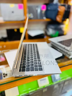 New Laptop HP EliteBook 830 G7 8GB Intel Core i5 SSD 256GB