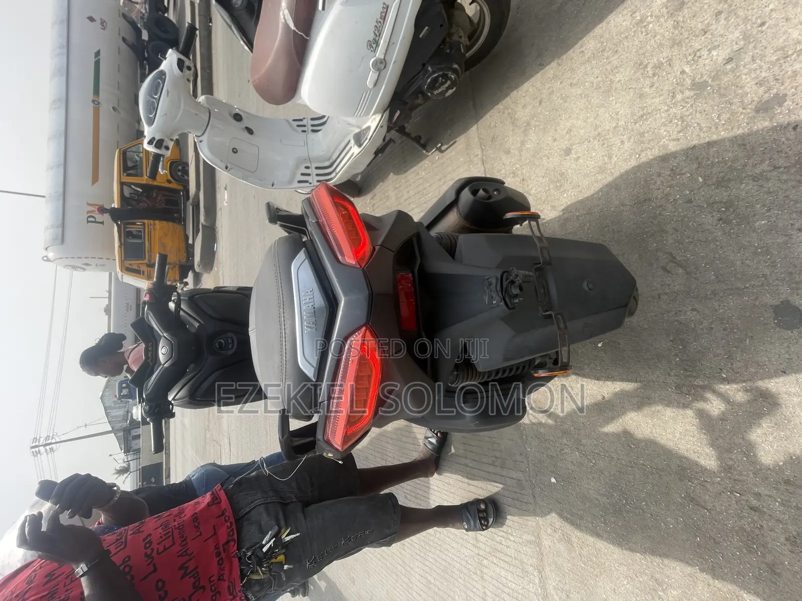 Yamaha 2020 Black