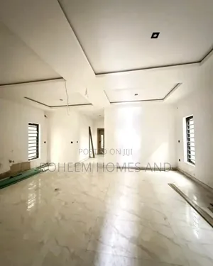 4bdrm Duplex in Estate, Oko-Oba for sale