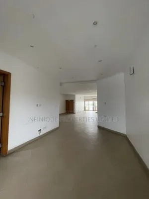 3bdrm Apartment in Ligali Ayorinde for rent
