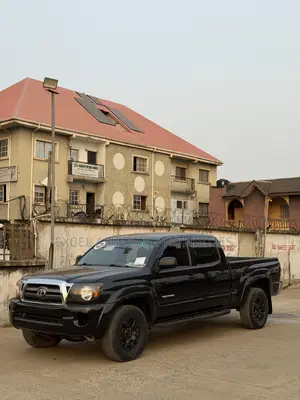 Toyota Tacoma Double Cab V6 Automatic 2010 Black