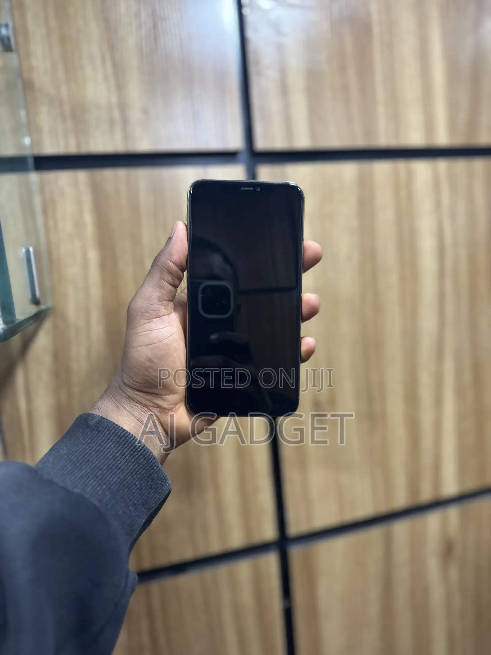 Apple iPhone 11 Pro Max 64 GB Gold