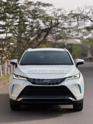 Toyota Venza XLE 2021 White