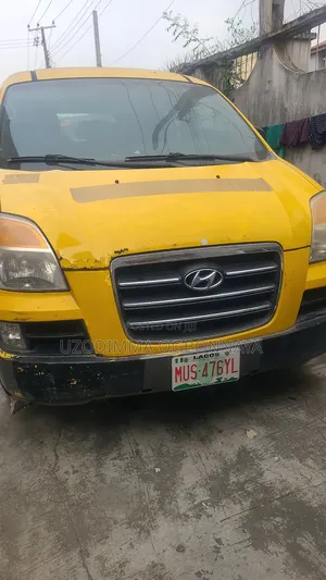Hyundai Starex 2007 Yellow