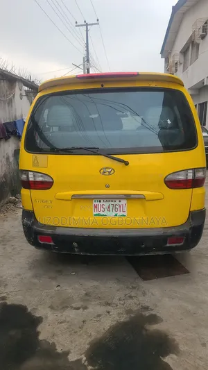 Hyundai Starex 2007 Yellow