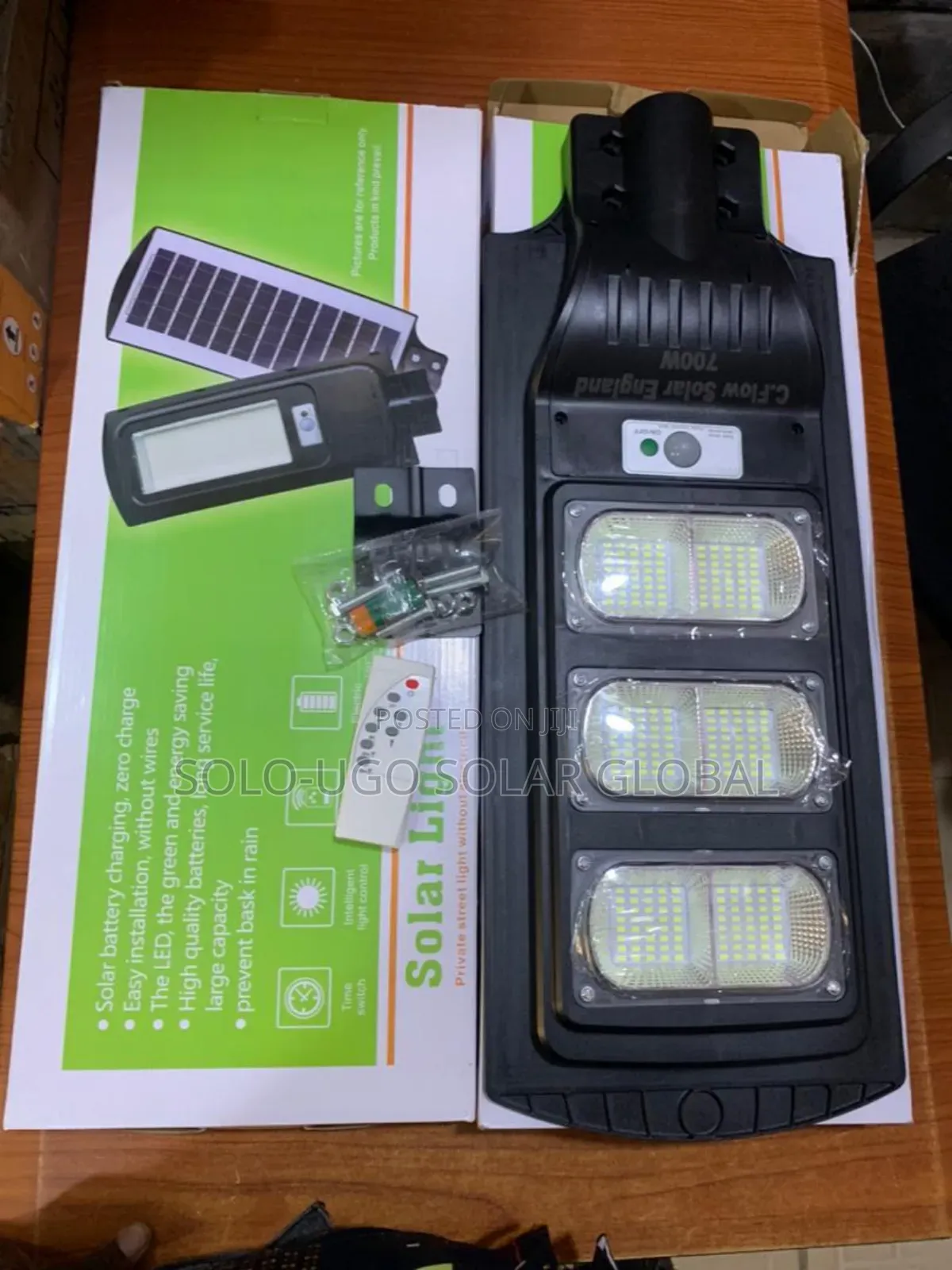 6 Eyes Solar Light