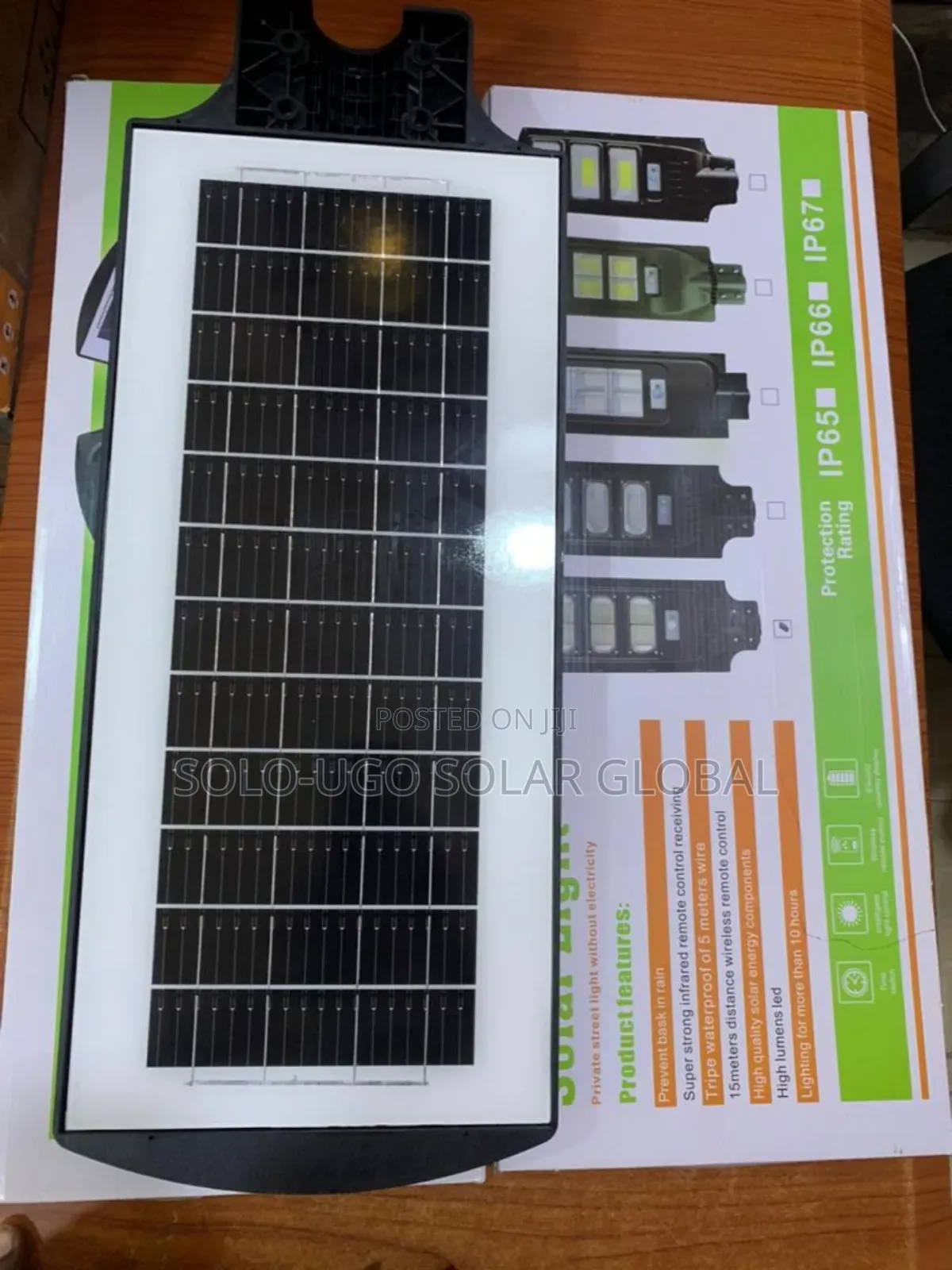6 Eyes Solar Light