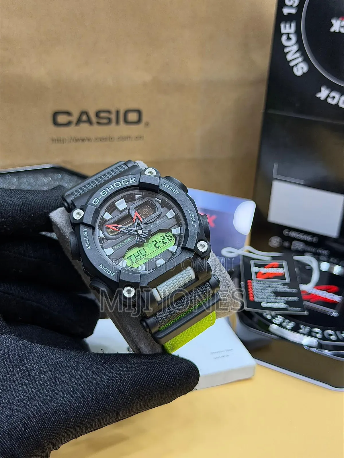 "Ga-900 Splashmaster: High Quality G-shock" 😎