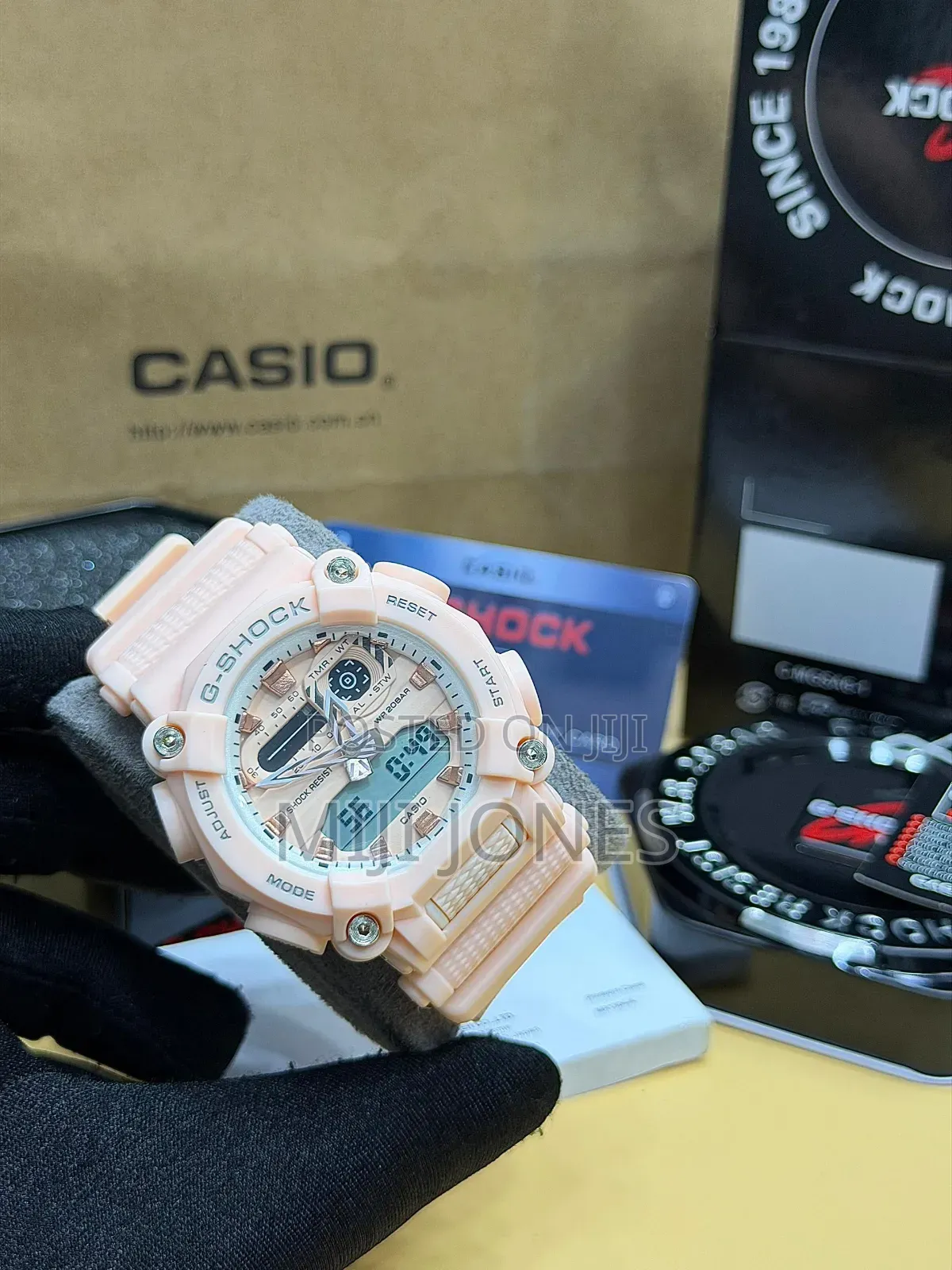 "Ga-900 Splashmaster: High Quality G-shock" 😎