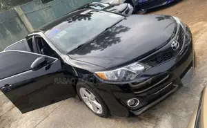 Toyota Camry SE 4dr Sedan (2.5L 4cyl 6A) 2013 Black