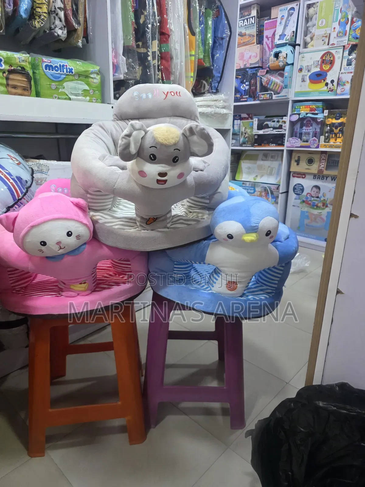 Nursing Pillow.