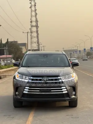 Toyota Highlander 2018 Gray