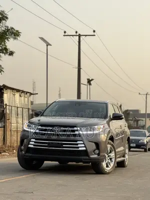 Toyota Highlander 2018 Gray