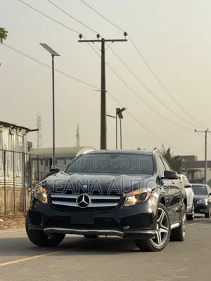 Mercedes-Benz GLA 250 2016 Black