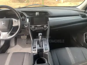 Honda Civic Sport Hatchback 2019 Silver