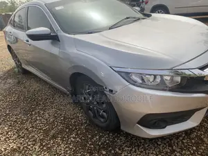 Honda Civic Sport Hatchback 2019 Silver