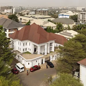 7bdrm Mansion in Jabi for sale