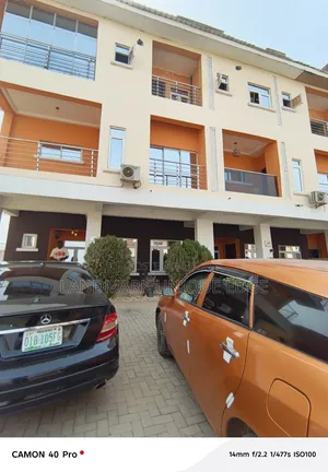 Furnished 4bdrm Townhouse / Terrace in Diamond City, Idu Industrial