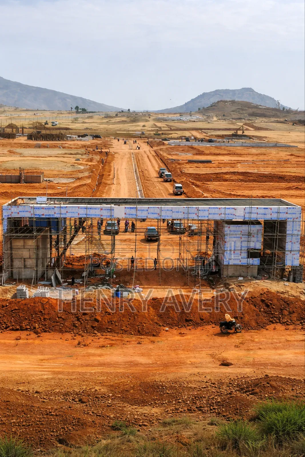 Land in Hutu