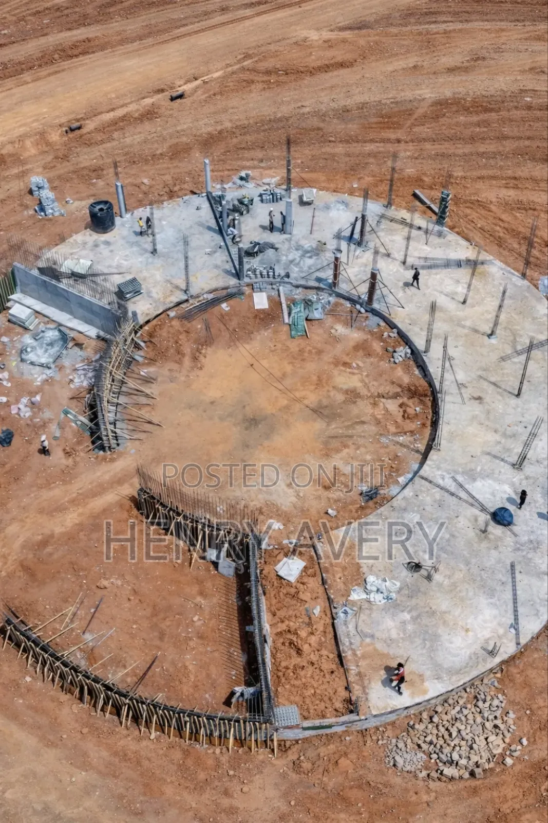 Land in Hutu