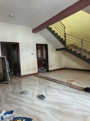 3bdrm Townhouse / Terrace in Olokonla for rent