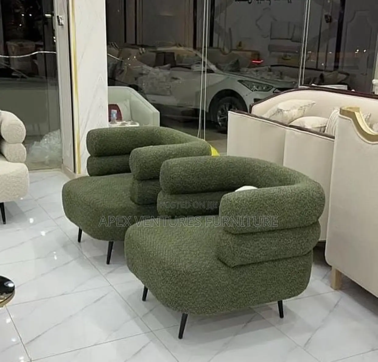 Single Curve Chairs
