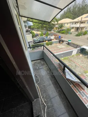 3bdrm Duplex in Ikota for rent