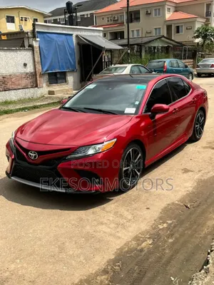 Toyota Camry XSE (2.5L 4cyl 8A) 2019 Red