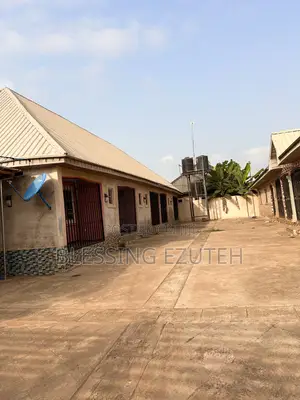 1bdrm Room & Parlour in Ogbebor Quarters, Benin City for rent