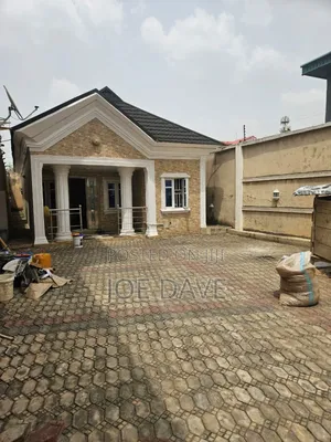 4bdrm Bungalow in Lagos State, Egbeda for sale